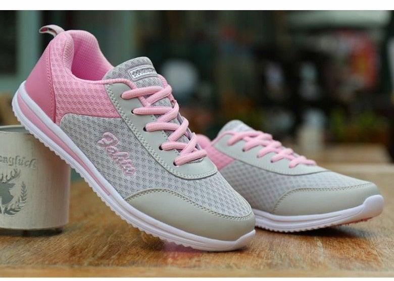 Women's Tennis Shoes
