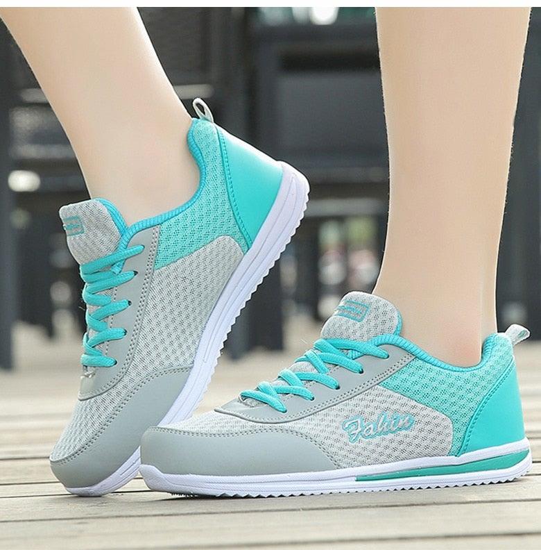 Women's Tennis Shoes