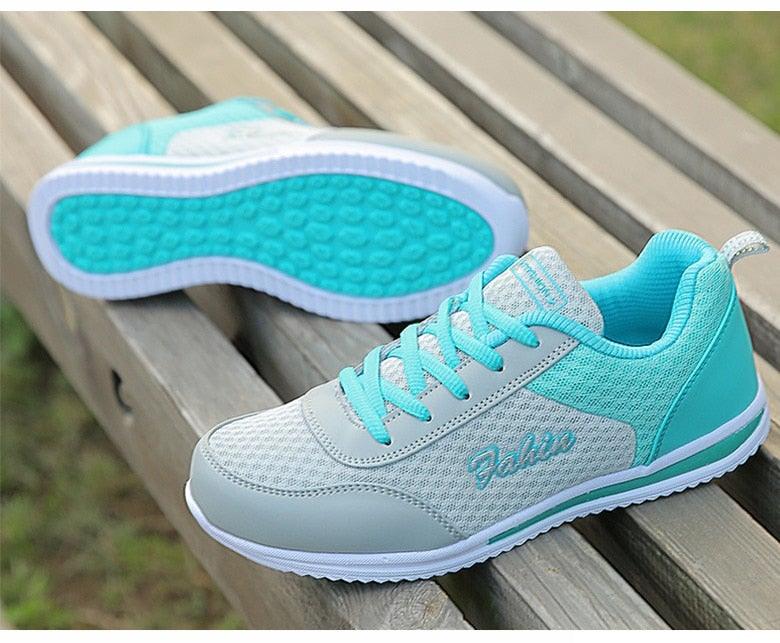 Women's Tennis Shoes