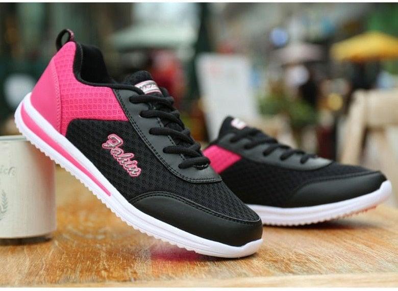 Women's Tennis Shoes
