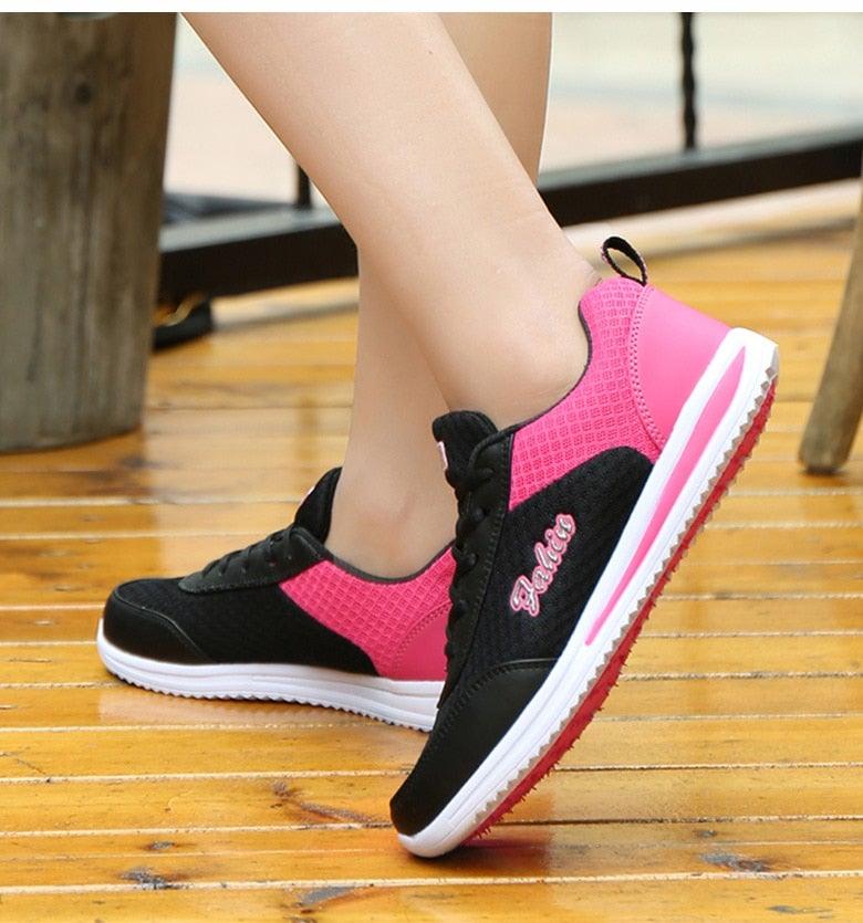 Women's Tennis Shoes